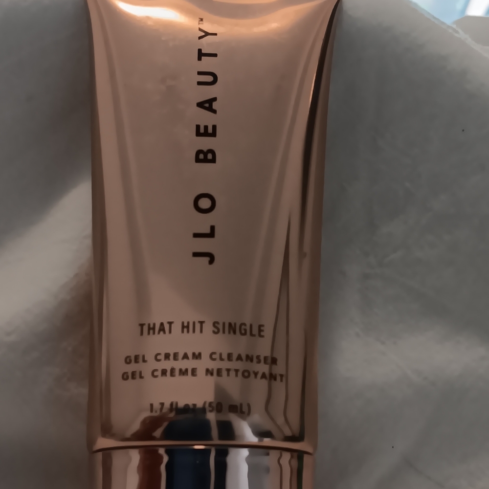 J LO Beauty that hit single. Gel Cream Cleanser 1.7 fl. oz (50 ml)